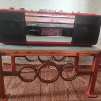 رادیو اصل سونی همراه با میز پایه