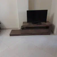 میز تلویزیون در حد نو کاملا سالم