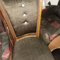 صندلی چوبی رویه پارچه دار درحد نو