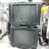 دو عدد تلویزیون قدیمی صحیح وسالم