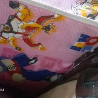 یک  تشک  نوجوان  طبی