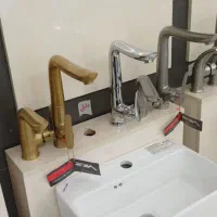 شیرآلات طلایی رنگ