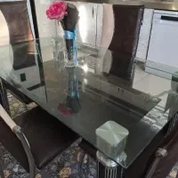 میز نهارخوری ۴نفره صندلیها چرم درحد نو|میز و صندلی غذاخوری|ابریشم, |دیوار