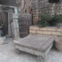 باسکول سنگی بزرگ