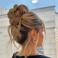 جشنواره یلدایی میکاپ و شینیون حرفه ای با قیمت ویژه|خدمات آرایشگری و زیبایی|زنجان, |دیوار