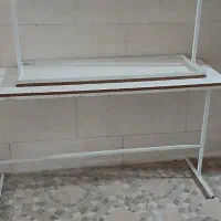 میز کنار چرخ