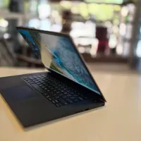 لپ تاپ 4 گیگ گرافیک گیمینگ Dell i7 نسل نهم|رایانه همراه|بروجن, |دیوار
