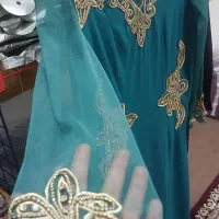 پیراهن مجلسی|لباس|قم, وادی السلام|دیوار