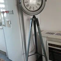 ساعت ایستاده و اباژور