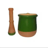 تعدادی ظروف سفالی ، دیزی خوری