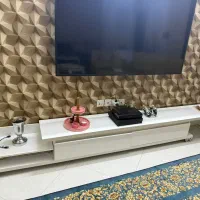 میز تی وی و آینه قدی