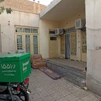 بزرگمهر اتاق مستقل برای آقای مجرد همخانه ویلایی|اجارهٔ خانه و ویلا|اصفهان, گلزار|دیوار
