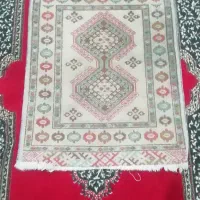 قالیچه دست بافت ۱۰۰سال قدمت داره