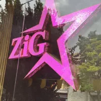 تابلوسازی .شبرنگ .دودی اتومبیل برچسب کابینت ققنوس|فروشگاه و مغازه|همدان, |دیوار