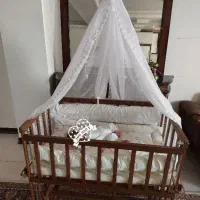 تخت نوزاد