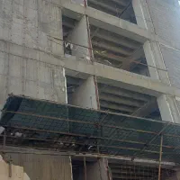 نگهبان ساختمان با کار روزانه