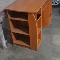 میز کامپیوتر و مطالعه