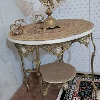 میز و عقاب برنز