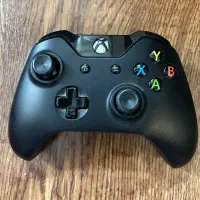 دسته ایکس باکس وان بدون تعمیر شدگی کاملا در حد نو