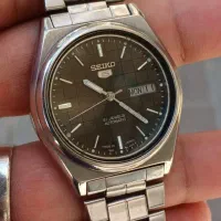 تعدادی ساعت سیکو۵ اتومات اصل ژاپن و یک عدد رولکس