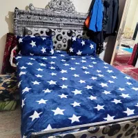 تخت خواب و ساعت|ساعت دیواری و تزئینی|مشهد, مصلی (کارمندان اول)|دیوار