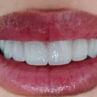 به یک همکار خانم جهت منشی گری