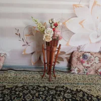 گل مصنوعی باگلدان