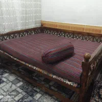 تخت سنتی بزرگ چوب راش دست ساز.  2در 1/5سایز|تخت و سرویس خواب|دورود, |دیوار