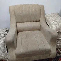 مبل ۷ نفره کرم رنگ|مبلمان خانگی و میز عسلی|پاکدشت, خاتون آباد|دیوار