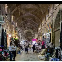 مغازه واقع در مرکز شهر