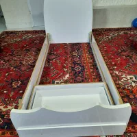 تخت خواب تکنفره|تخت و سرویس خواب|میانه, |دیوار