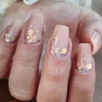 آموزش کاشت ناخن لاین ژل