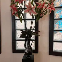 گل و‌گلدان لیلیوم منعطف چرمی
