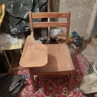 صندلی چوبی دانش آموزی