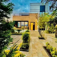 ویلا باغچه مدرن ۲۳۰ متر استخردار شهرکی سندتکبرگ