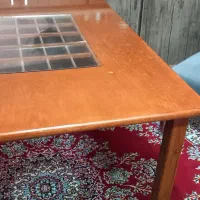 میز‌ناهار‌خوری‌تکی