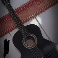 گیتار در حد نو