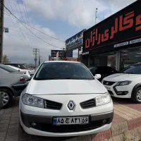 مگان اتومات ۲۰۰۰مدل۹۰