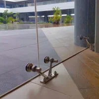 استخدام آقا یا خانم