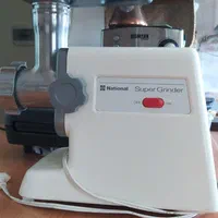 چرخ گوشت و وسایل اشپزخانه نو و در حد نو|ظروف پختوپز|شاهینشهر, فردوسی|دیوار