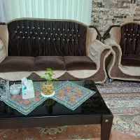 مبل هفت نفره با میز وسط و عسلی