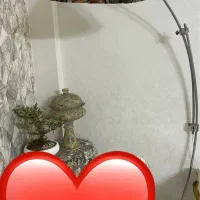 اباژور ایستاده|چراغ خواب و آباژور|تهران, آهنگ|دیوار