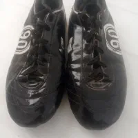 کفش ورزشی فوتبال