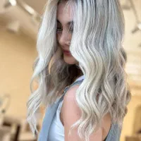 مدل رنگ ولایت و امبره و بالیاژ درسالن تخصصی مو