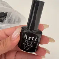 وسایل ناخن و صندلی اصلاح|آرایشگاه و سالن‌های زیبایی|سنندج, |دیوار