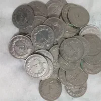 تعدادی سگه  پهلوی