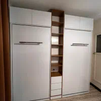 تخت تاشو و کتابخانه