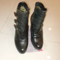 چکمه درحد نو