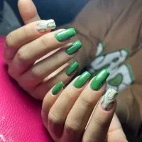 کاشت ناخن|خدمات آرایشگری و زیبایی|تربت جام, بیست متری منبع آب|دیوار