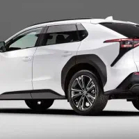 تویوتا BZ4X سفید